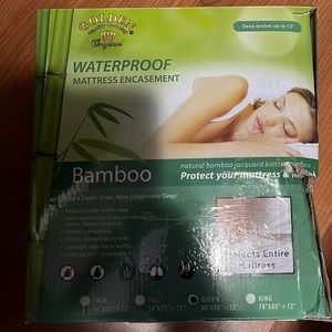 Golden Quality Bedding Bamboo Mattress Protector